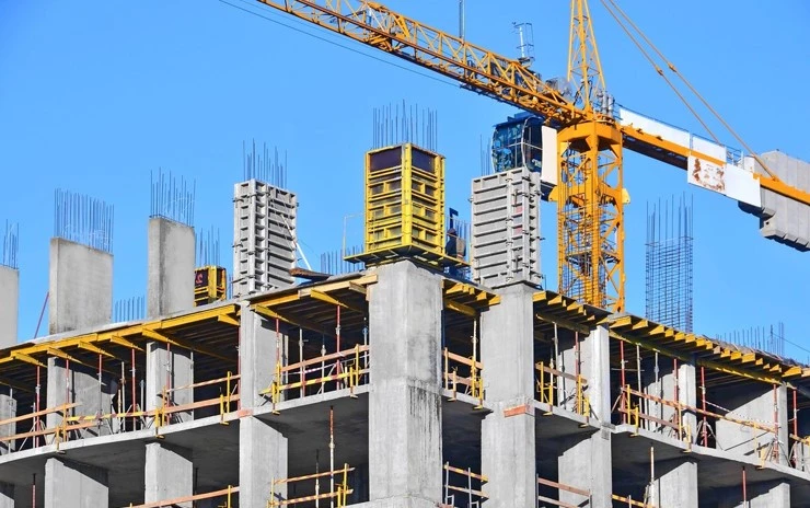 Comparación entre encofrado de construccion de diferentes materiales