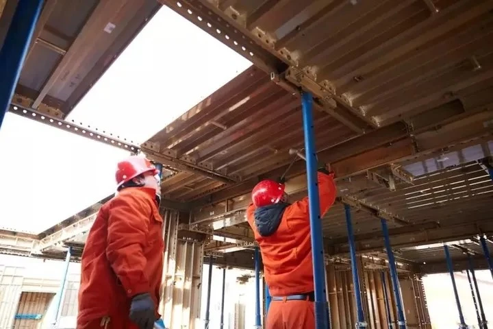 Problemas comunes y medidas preventivas en la construcción de encofrado de hormigon aluminio